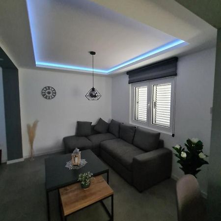 Apartment Nikcevic ติวัต ภายนอก รูปภาพ