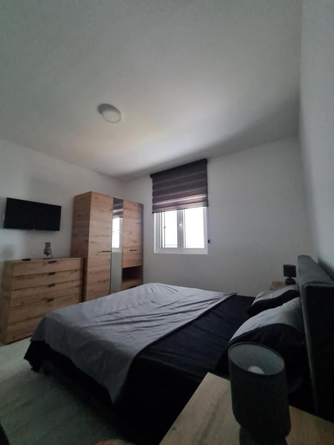 Apartment Nikcevic ติวัต ภายนอก รูปภาพ